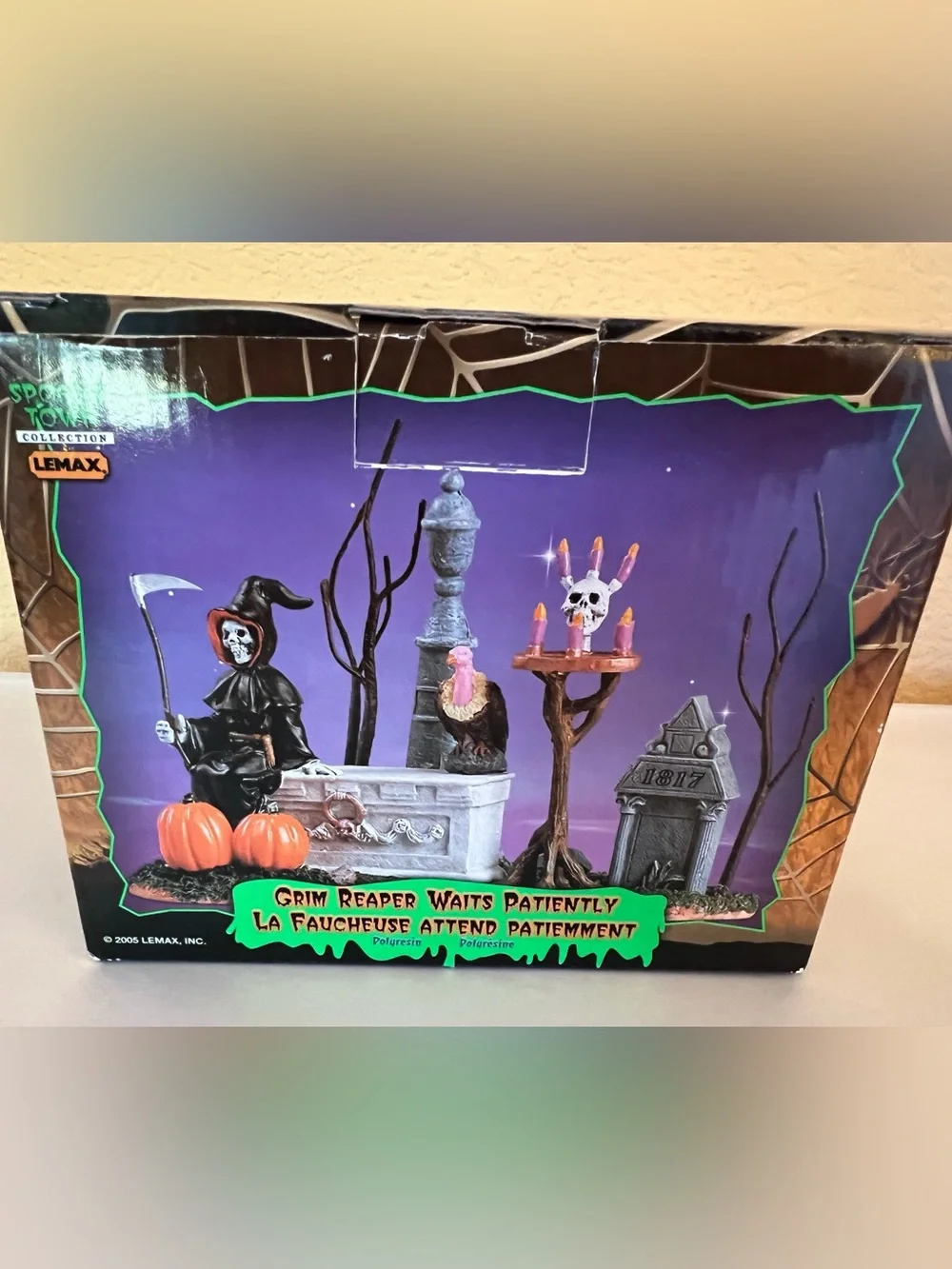 Lemax Spooky Town Retired from 2005 Grim Reaper Waits Patiently Figurine